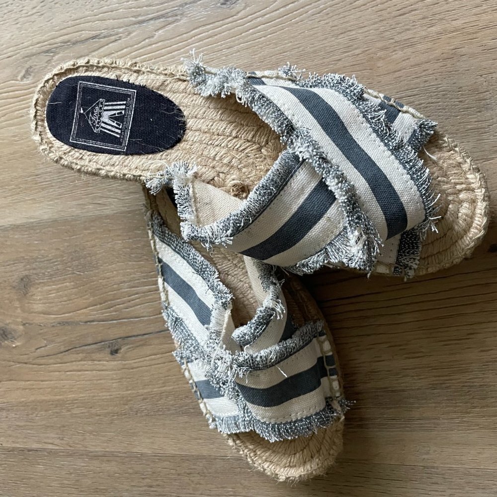 Striped Slide Sandals in Blue/Grey and Cream - Casual Women's Slip-Ons Size 40/9